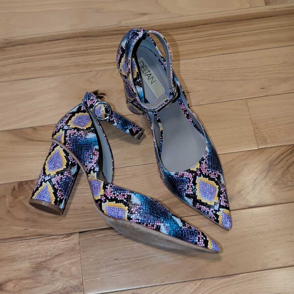 Multicolor Snakeskin Pointed-Toe Round Heel Pumps